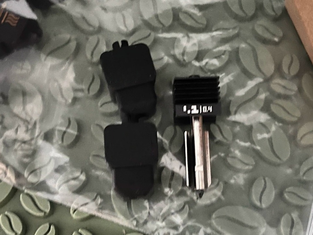 取り外し可能な硬化鋼製ノズル付きホットエンドアセンブリ。A1 - Hotend Assembly のレビューと価格
