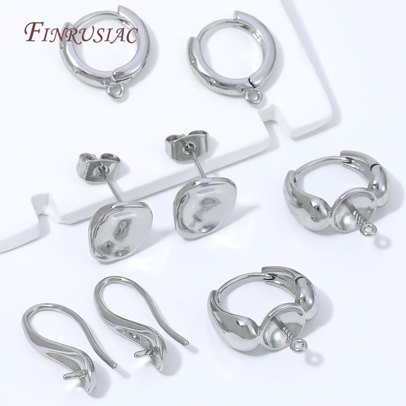 18K金メッキの水滴型ハギーイヤリング留め金具、パールポスト - Nozzle Brass のレビューと価格